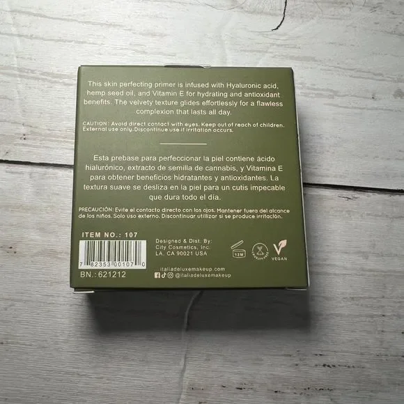 Italia deluxe poreless face filter putty primer - Picture 3 of 8